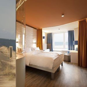 Zimmer mit Kingsize-Bett